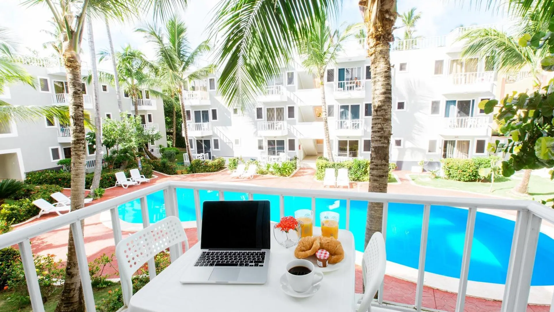 Fiesta Sol Caribe Suites Punta Cana 5*,